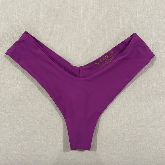 Skatie Other - Skatie Mandi purple bottom